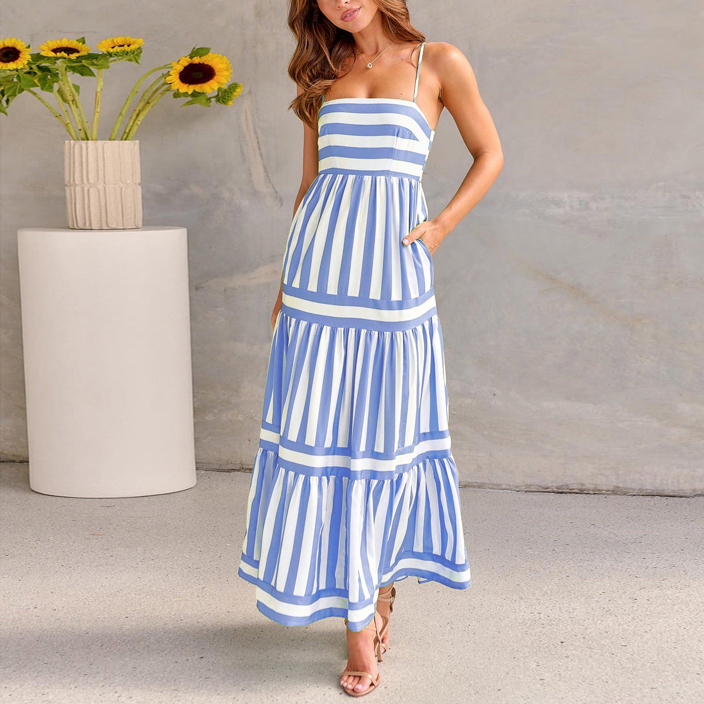 Robe longue à rayures élégantes